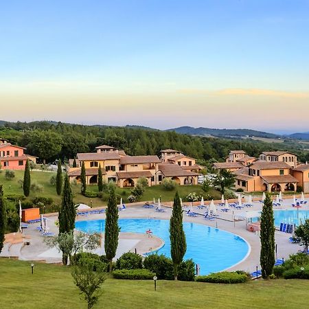 Pian Dei Mucini Resort Le Ville Massa Marittima Dış mekan fotoğraf