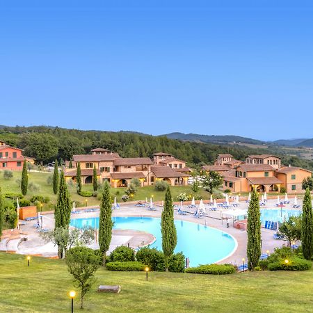 Pian Dei Mucini Resort Le Ville Massa Marittima Dış mekan fotoğraf